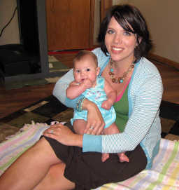 Melissa Ohden con la figlia Olivia in una foto del 2009